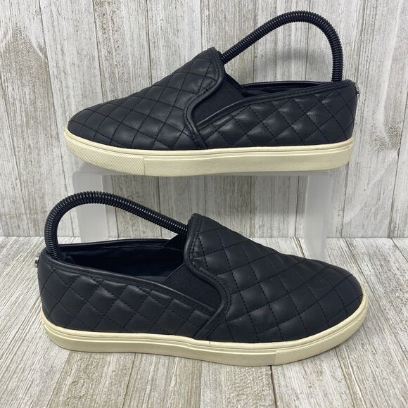 Steve Madden Ecentrcq Slip-On Comfort Shoes Women's Size 8.5M Black Quilted - Picture 8 of 9